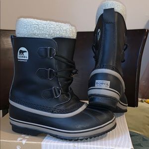 SOREL waterproof boots Youth size US4 / EU 35
